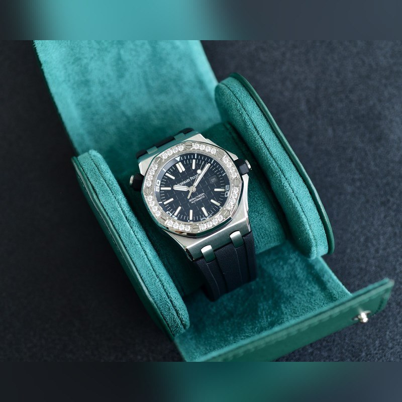 Audemars Piguet Royal Oak 15710 Premium Quality Luxury Replica Watch-2