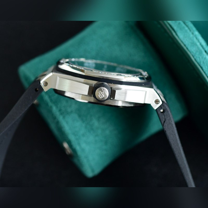 Audemars Piguet Royal Oak 15710 Premium Quality Luxury Replica Watch-4