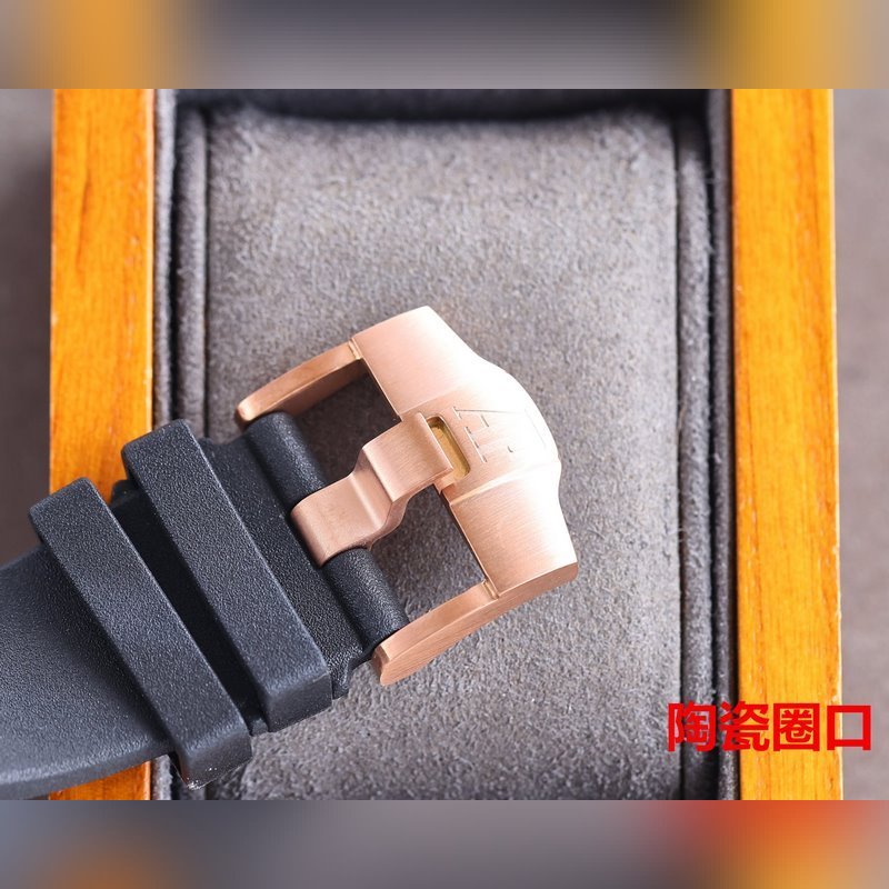 Audemars Piguet Royal Oak Offshore Limited Edition Multifunction Chronograph-8