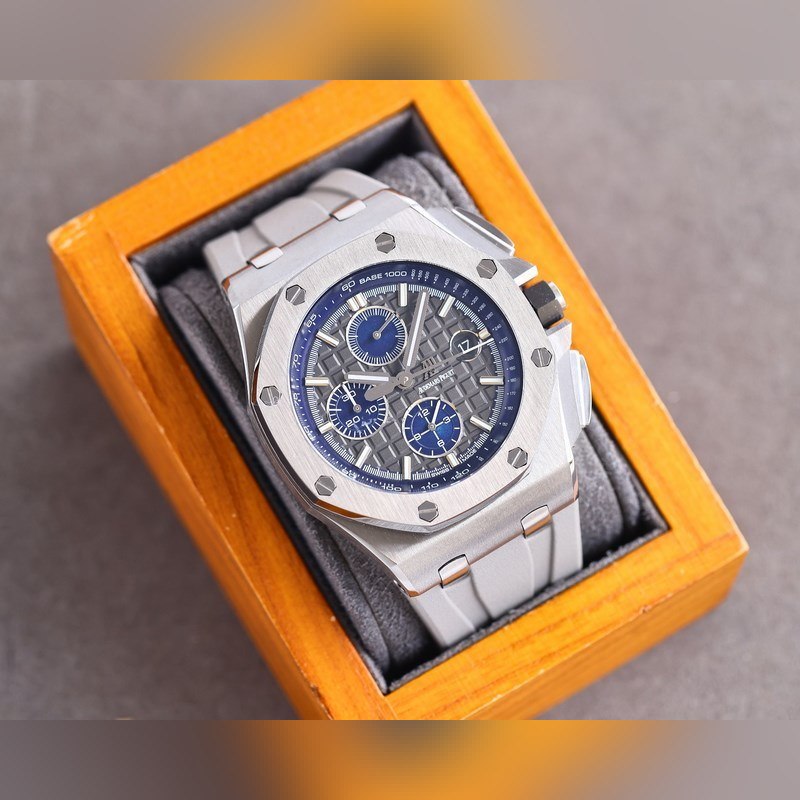 Audemars Piguet Royal Oak Offshore Limited Multi-Function Chronograph-4