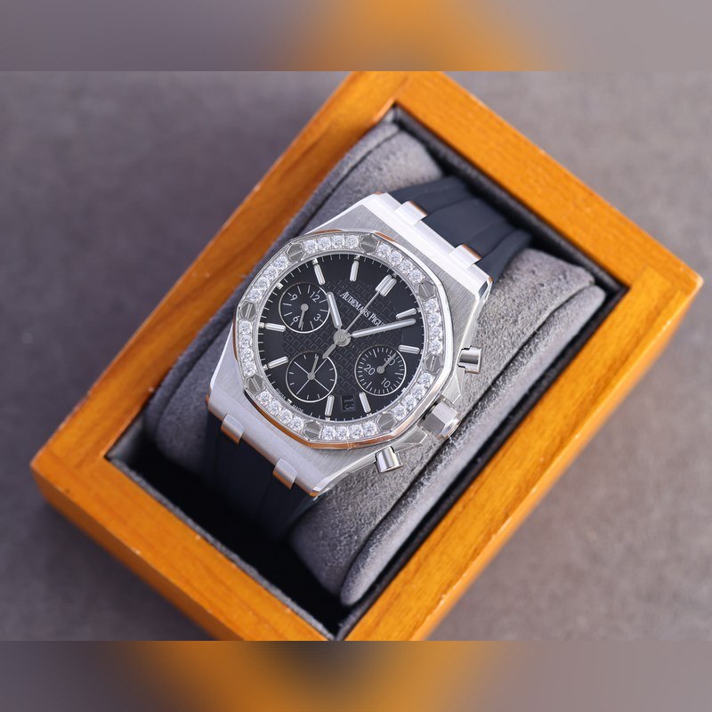 Audemars Piguet Royal Oak Ladies Multi-Function Chronograph 37mm-2