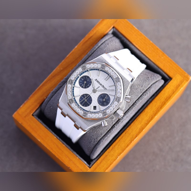 Audemars Piguet Royal Oak Ladies Multi-Function Chronograph 37mm-3