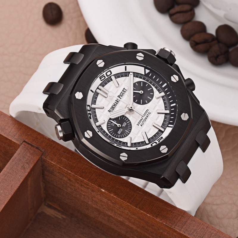 AP Royal Oak Men's Replica Watch Luxury Timepiece with Core Features-5