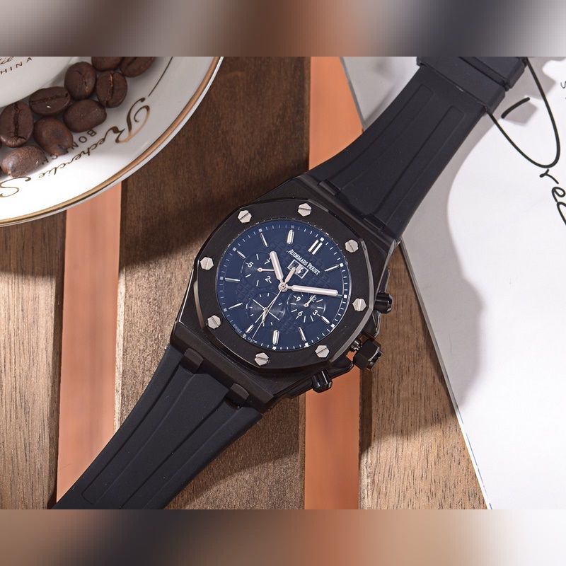 Audemars Piguet Royal Oak Luxury Men's Replica Watch-3