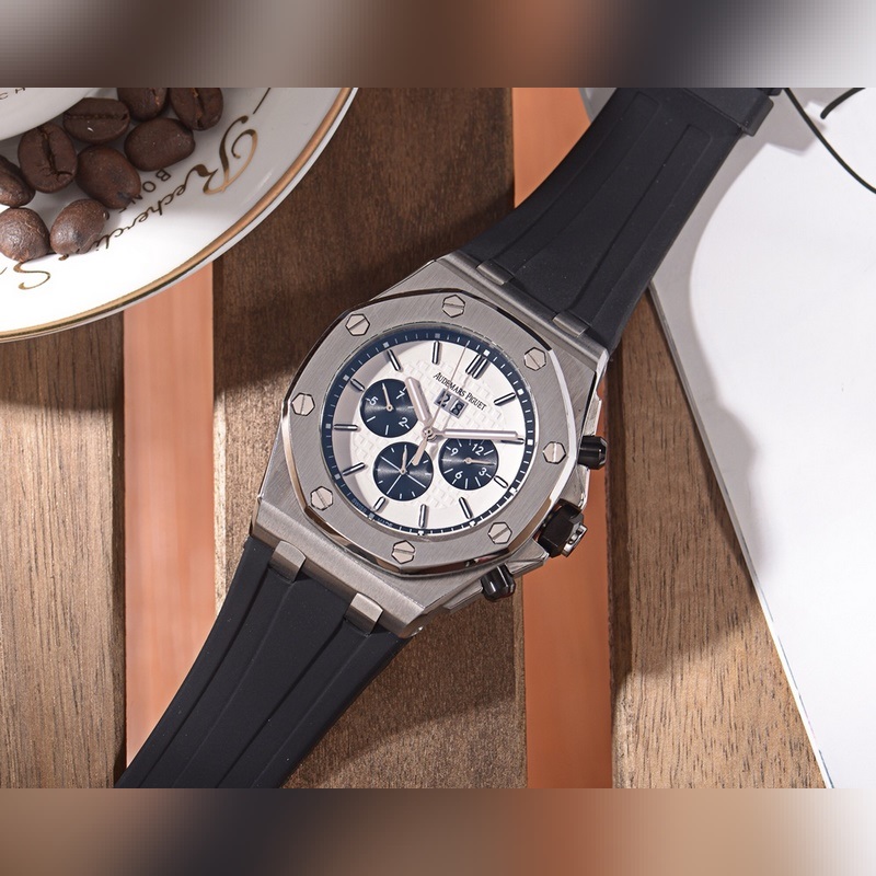 Audemars Piguet Royal Oak Luxury Men's Replica Watch-4