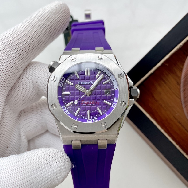 Audemars Piguet Royal Oak Series Luxury Men's Replica Watch-4