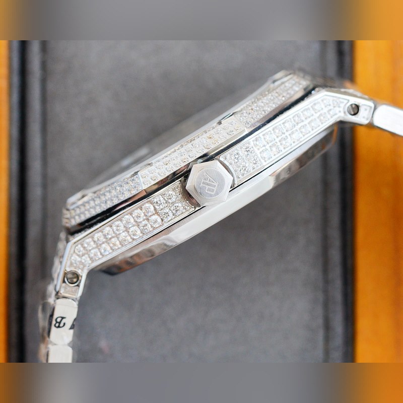 AP Royal Oak Imported Automatic Men's Replica Watch with Premium Features-5