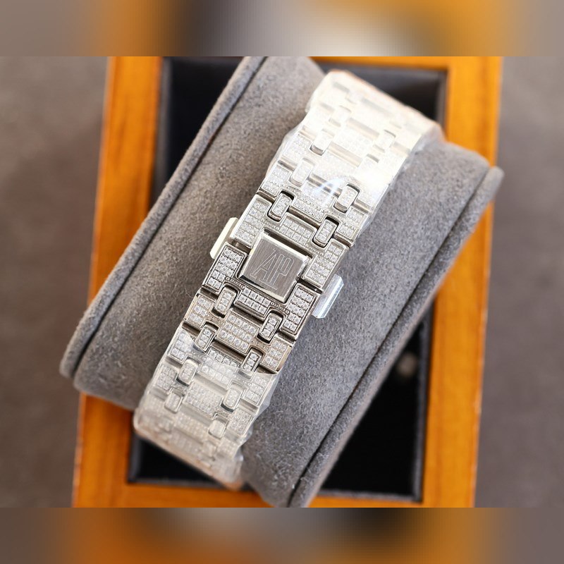 Audemars Piguet Royal Oak Women's Chronograph 37mm Luxury Replica Watch-8