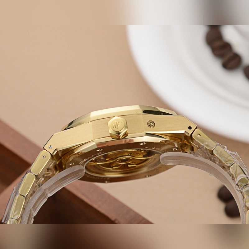 AP Royal Oak Men's Replica Watch Luxury Quality and Timeless Design-5