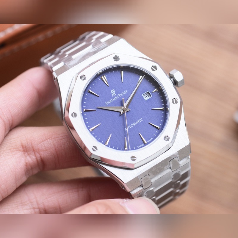 Audemars Piguet AP Royal Oak Replica Watch Luxury Swiss Timepiece-1
