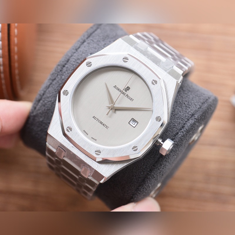 Audemars Piguet AP Royal Oak Offshore Replica Watch with Quality Features-2