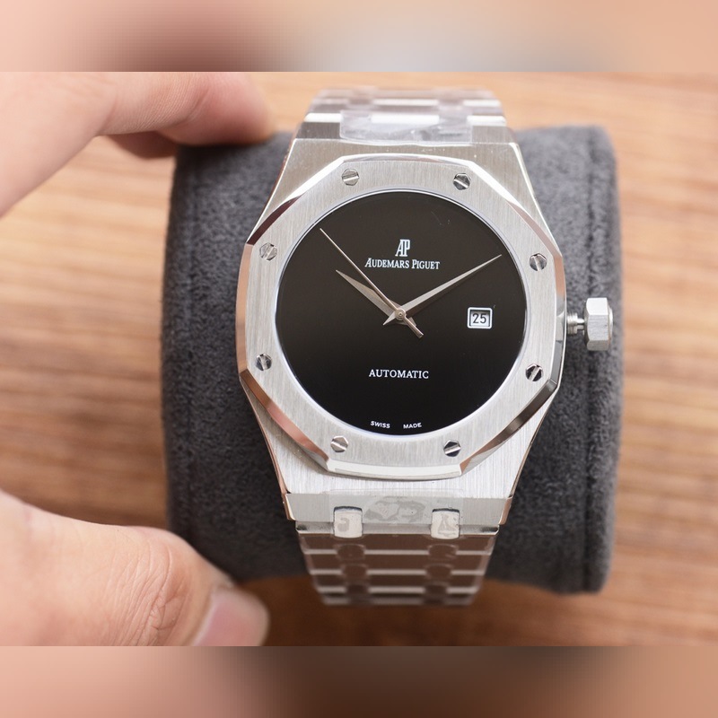 Audemars Piguet AP Royal Oak Offshore Replica Watch with Quality Features-3