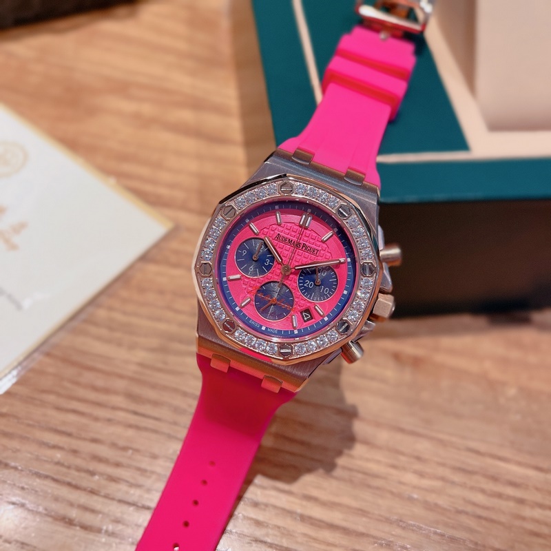 AP Royal Oak Series Steel Diamond Replica Watch with Octagonal Design-3