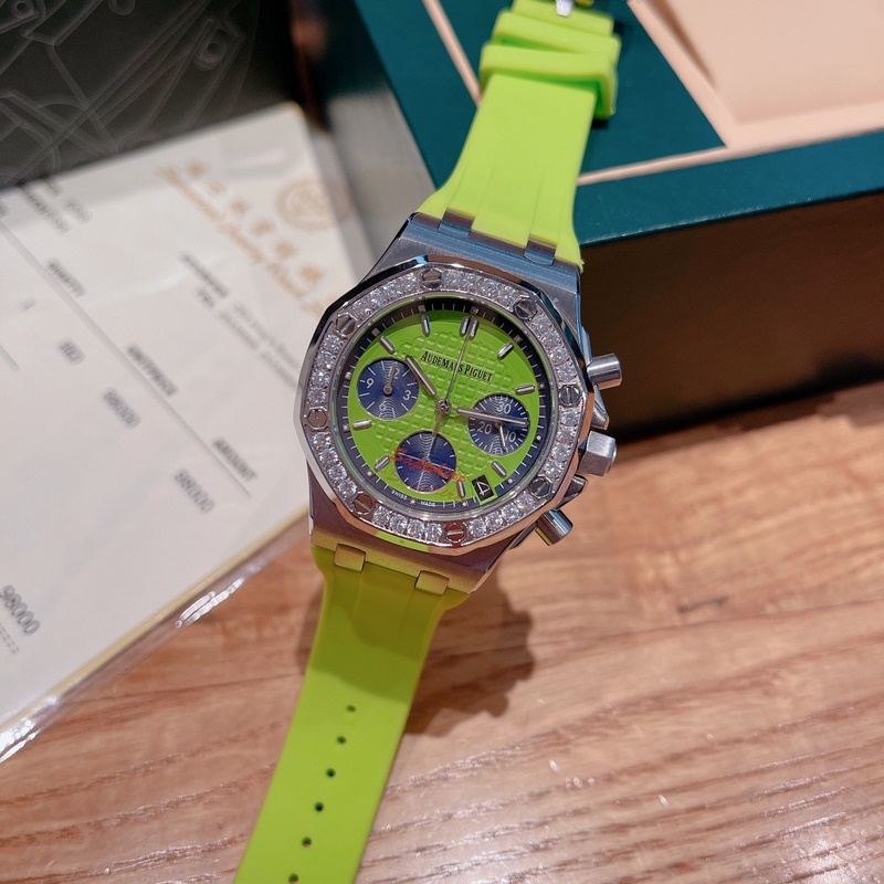 AP Royal Oak Series Diamond-Studded Steel Replica Watch with Octagonal Design-6