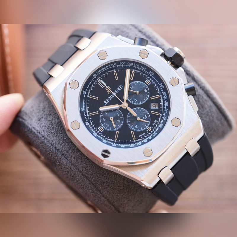 AP Royal Oak Quality Six-Needle Timepiece Launch-3