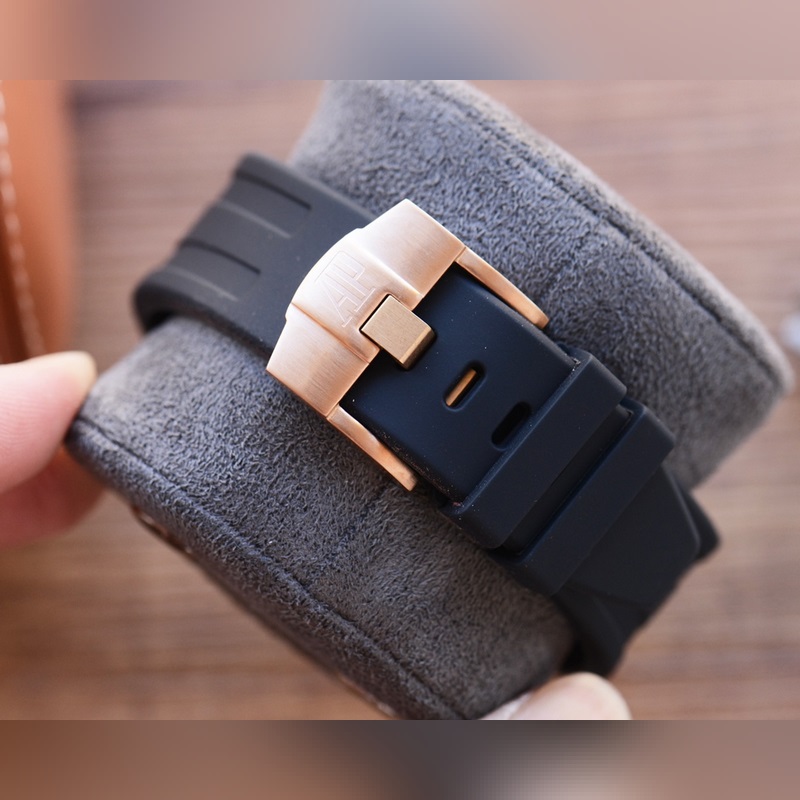 AP Royal Oak Quality Six-Needle Timepiece Launch-6