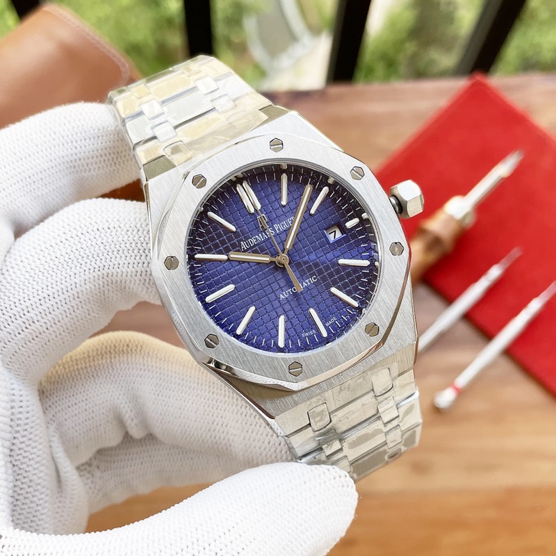 AP Royal Oak Three-Hand High-Quality Luxury Replica Watch Unveiled-3