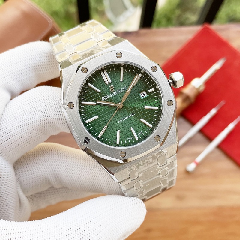 AP Royal Oak Three-Hand High-Quality Luxury Replica Watch Unveiled-6