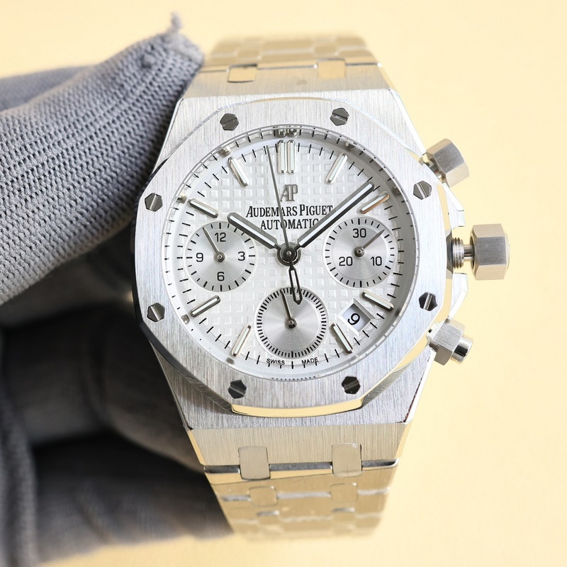 Audemars Piguet Royal Oak 26715B GV1 Luxury Replica Watch-1