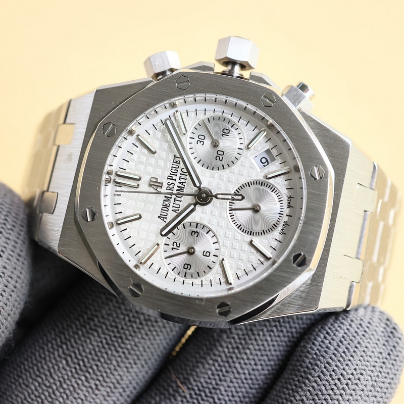 Audemars Piguet Royal Oak 26715B GV1 Luxury Replica Watch-2