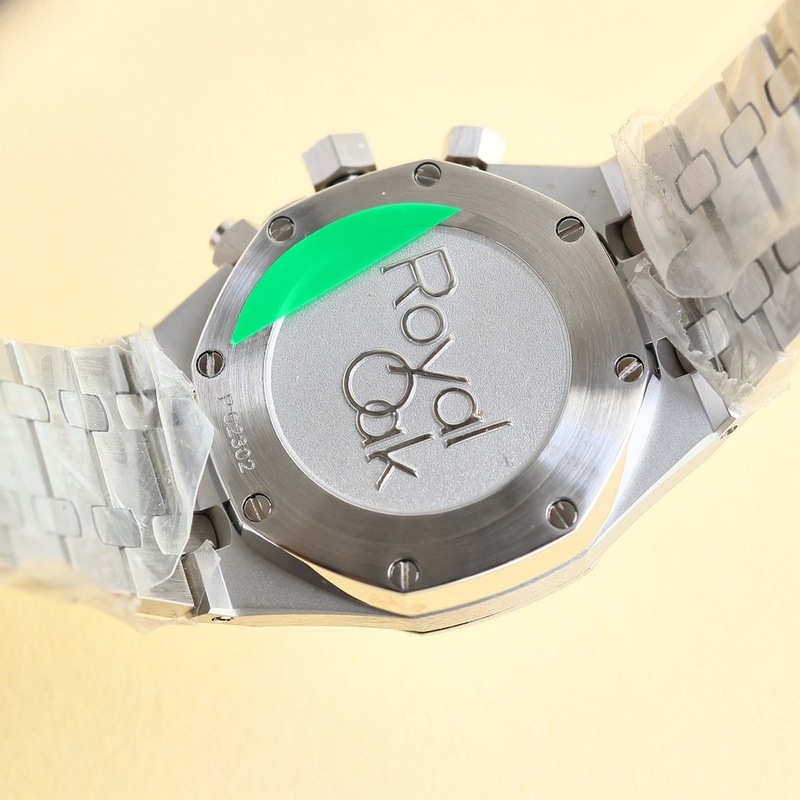 Audemars Piguet Royal Oak 26715B GV1 Luxury Replica Watch-7