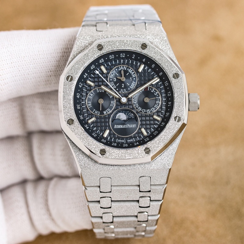 AP Royal Oak Frosted Gold 41mm Model 26574 Series-4