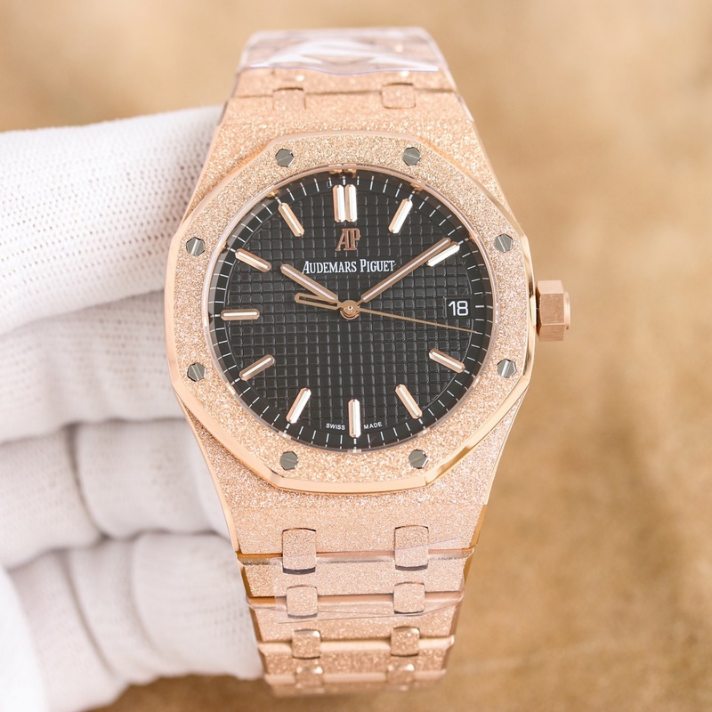 Audemars Piguet Royal Oak 15500V2 Streamlined Design and Enhanced Quality-4