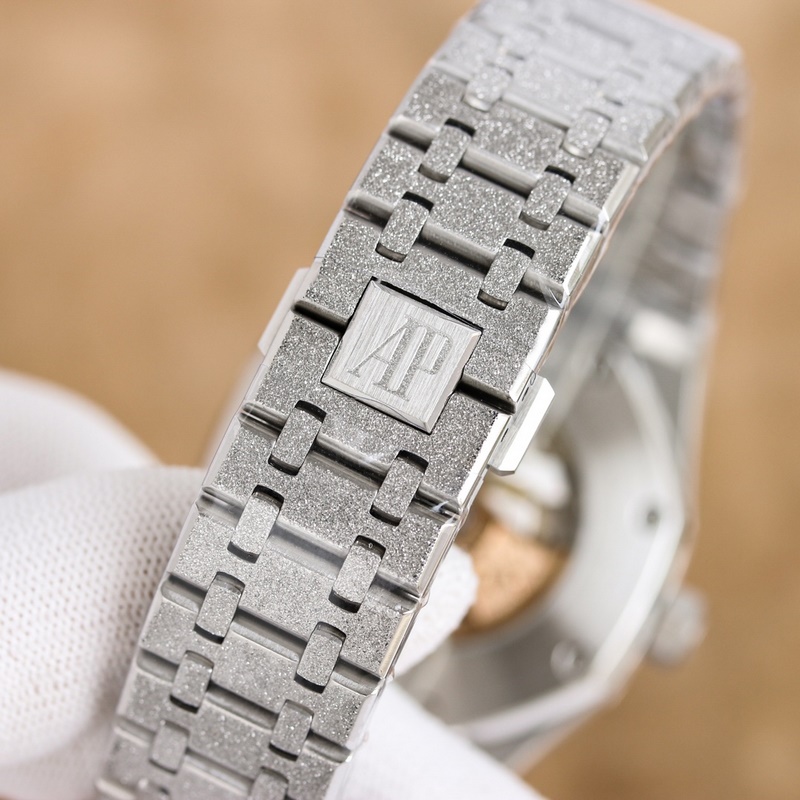 Audemars Piguet Royal Oak Frosted Gold Optimized Skeletonized Design-7