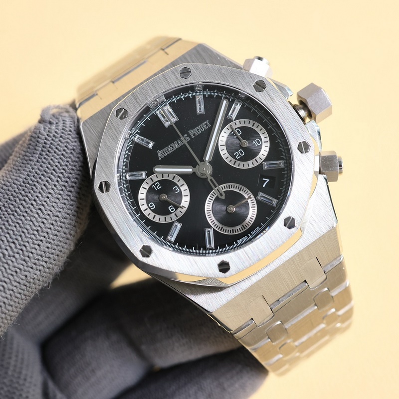 Audemars Piguet Royal Oak 26715BC.ZZ.1 Luxury Replica Watch-2