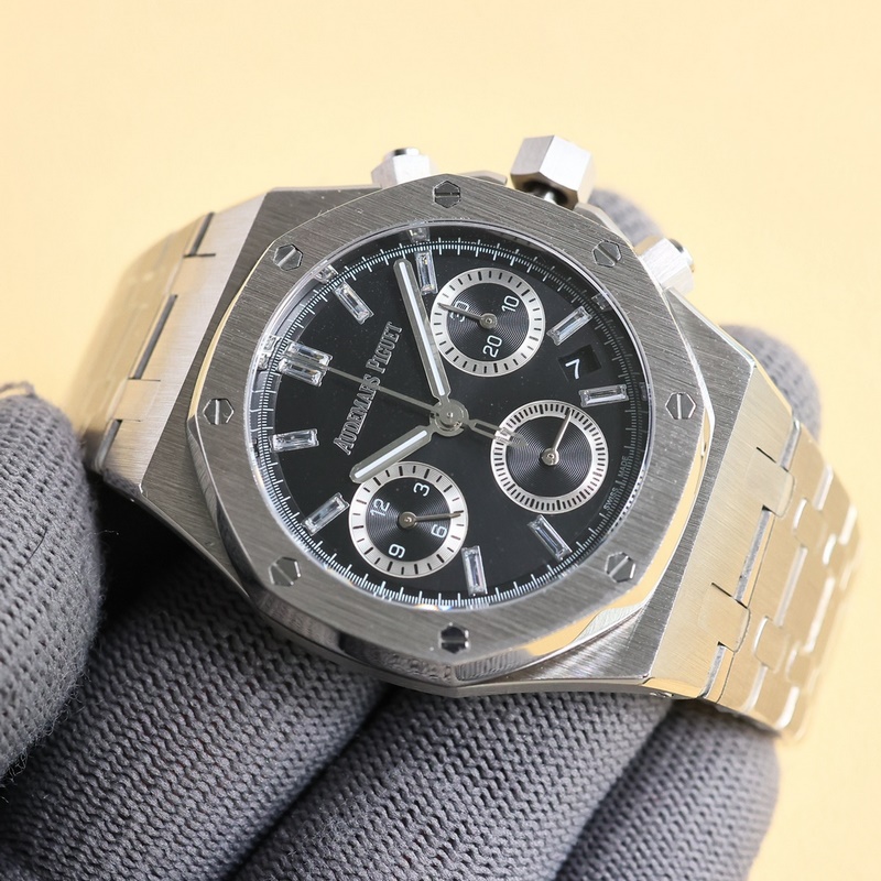 Audemars Piguet Royal Oak 26715BC.ZZ.1 Luxury Replica Watch-4