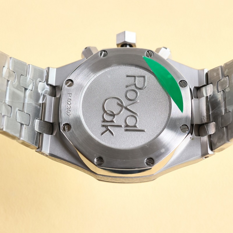 Audemars Piguet Royal Oak 26715BC.ZZ.1 Luxury Replica Watch-7