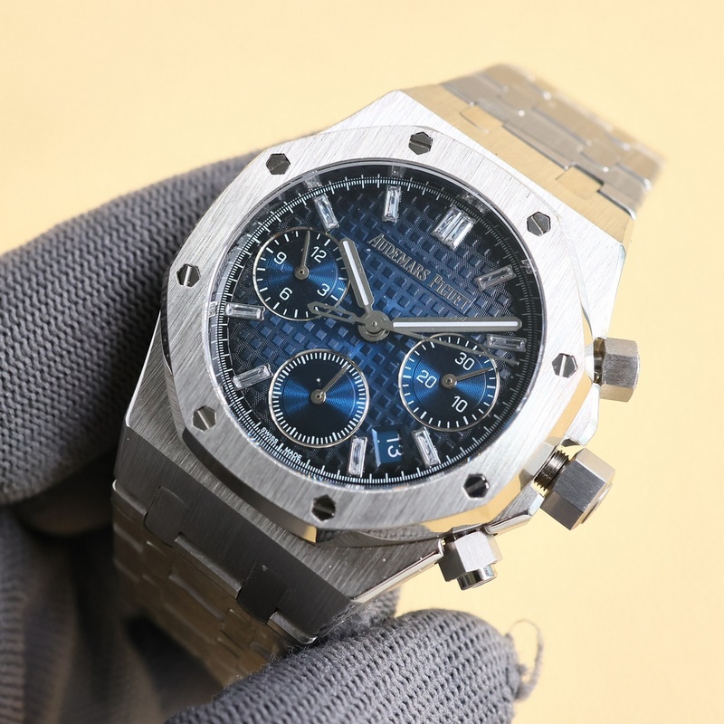 Audemars Piguet Royal Oak 26715BC.ZZ.1 Luxury Replica Watch-2