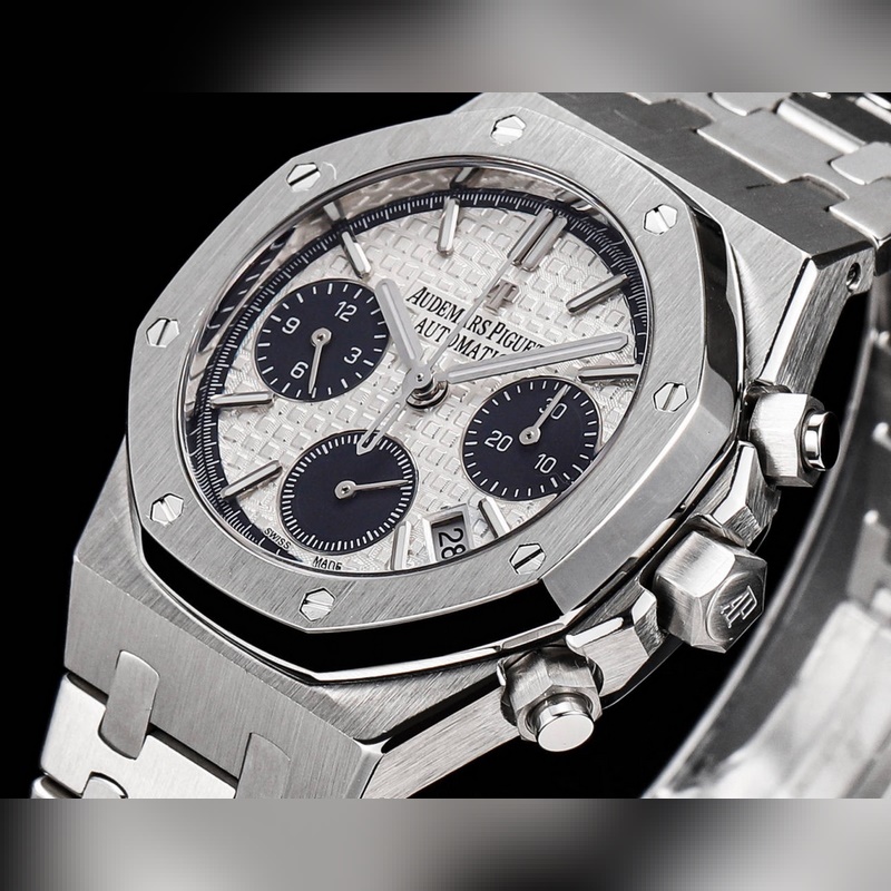 Audemars Piguet Royal Oak 26715BC.ZZ.1 Luxury Replica Watch-2