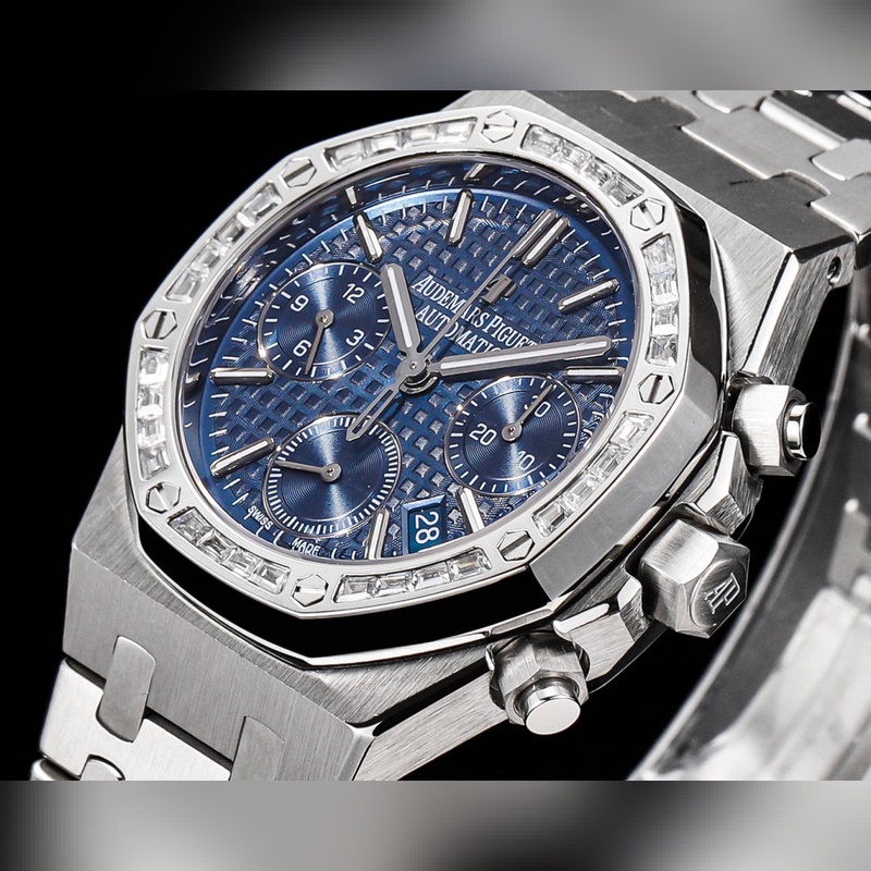 Audemars Piguet Royal Oak 26715BC.ZZ.1 Popular Luxury Replica Watch-2