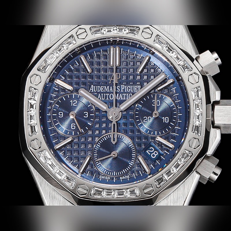 Audemars Piguet Royal Oak 26715BC.ZZ.1 Popular Luxury Replica Watch-3