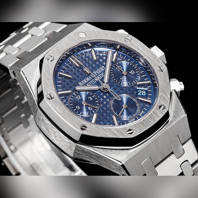Audemars Piguet Royal Oak 26715BC.ZZ.1 Luxury Replica Watch-4