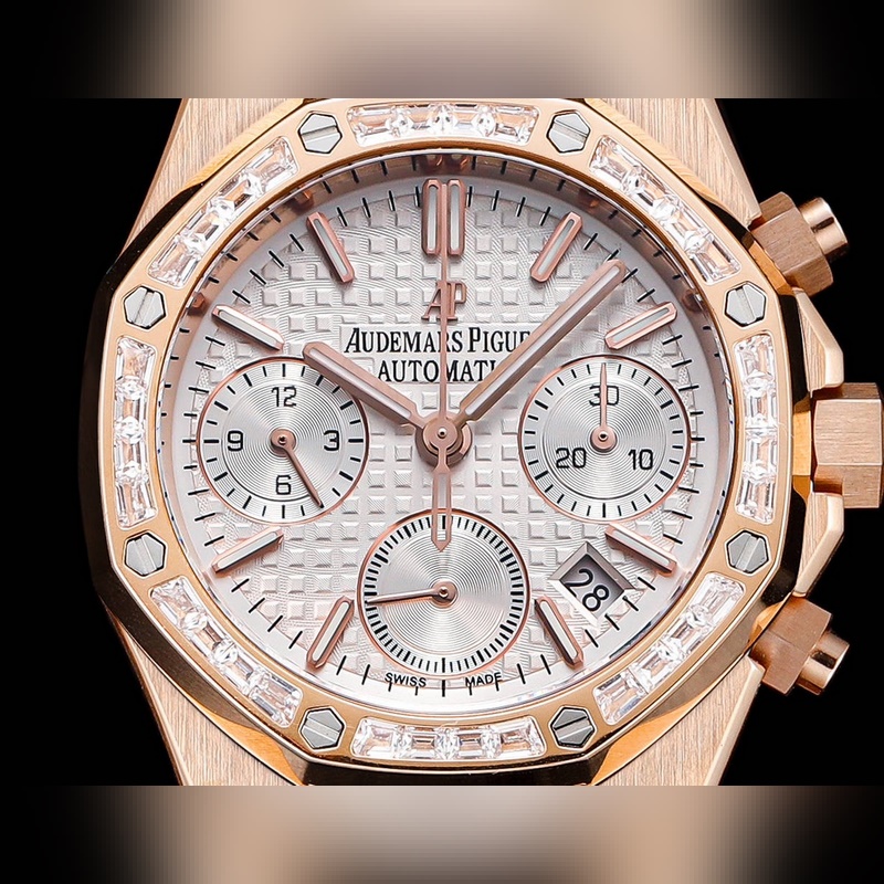 Audemars Piguet Royal Oak 26715BC.ZZ.1 Luxury Replica Watch-3