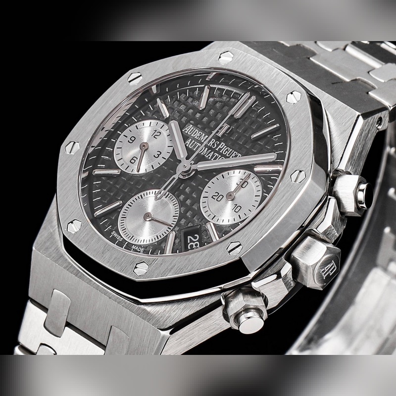 Audemars Piguet Royal Oak 26715BC.ZZ.1 Luxury Replica Watch-2