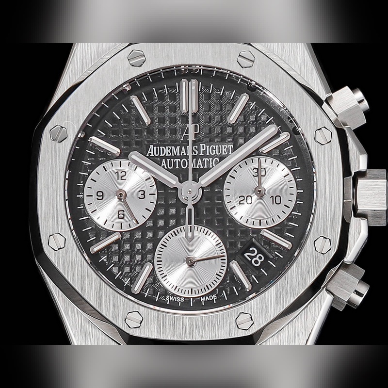 Audemars Piguet Royal Oak 26715BC.ZZ.1 Luxury Replica Watch-3