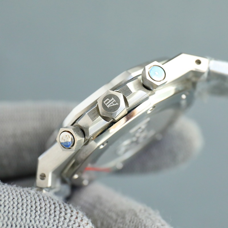 Audemars Piguet Royal Oak 42mm Sapphire Glass Replica Watch-6