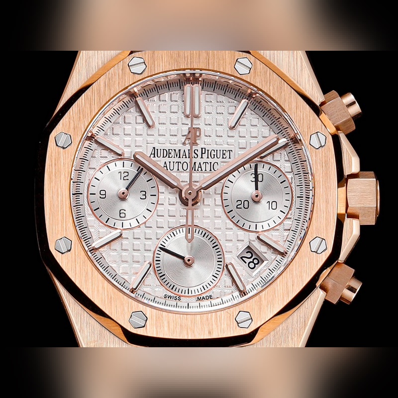 Audemars Piguet Royal Oak 26715BC.ZZ.1 Luxury Replica Watch-3