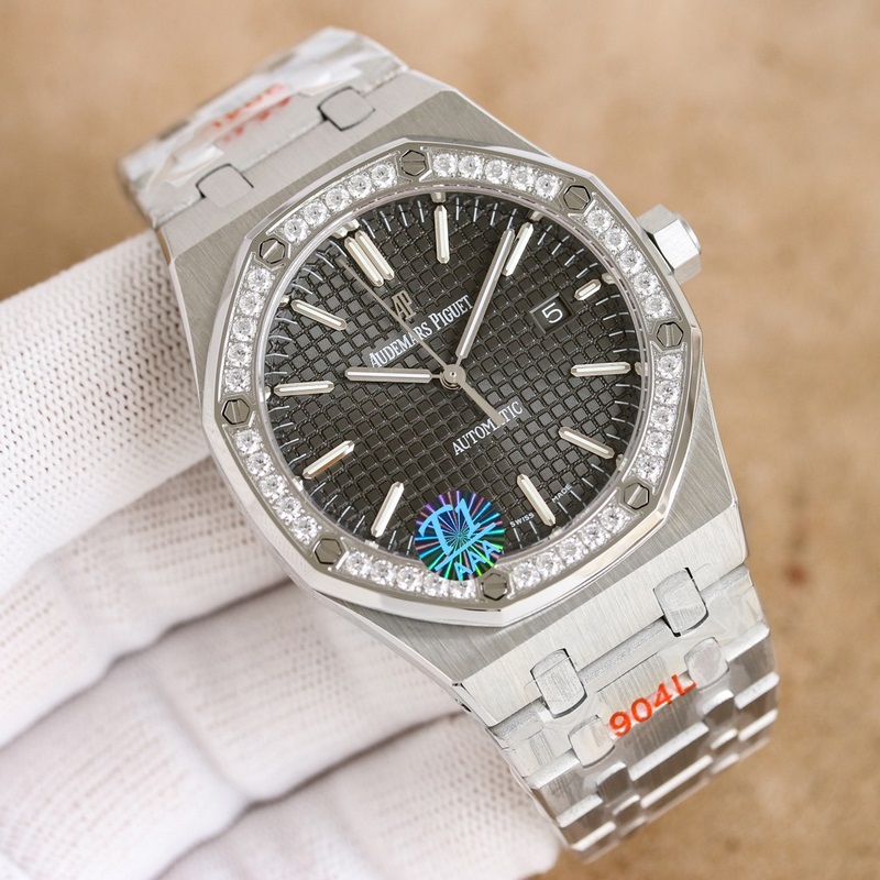 Audemars Piguet Royal Oak 15510V2 Enhanced Movement Design and Quality-2