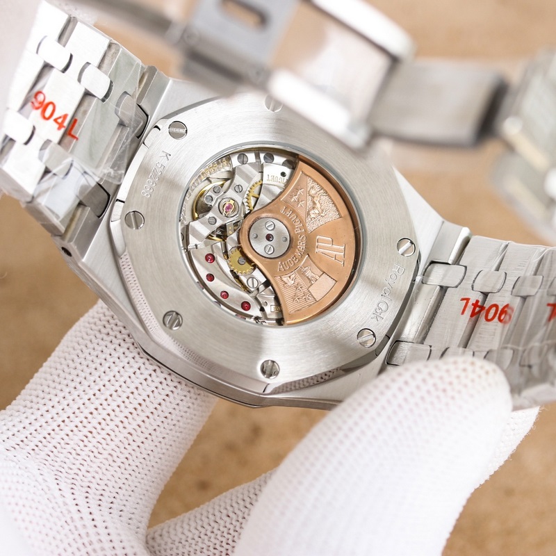 Audemars Piguet Royal Oak 15510V2 Enhanced Movement Design and Quality-6