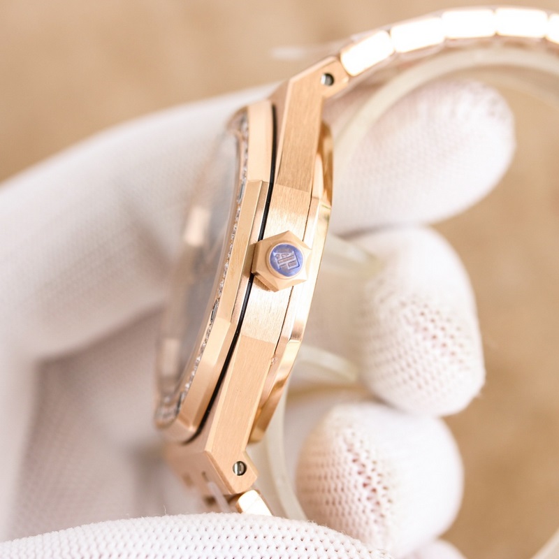 Audemars Piguet Royal Oak 15510V2 Enhanced Movement Design and Quality-6