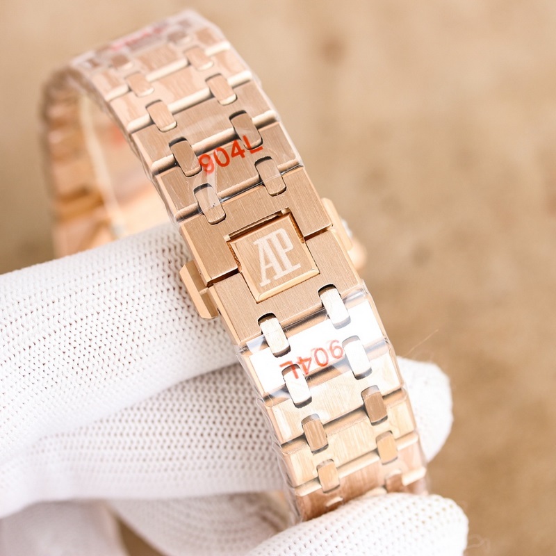 Audemars Piguet Royal Oak 15510V2 Enhanced Movement Design and Quality-8