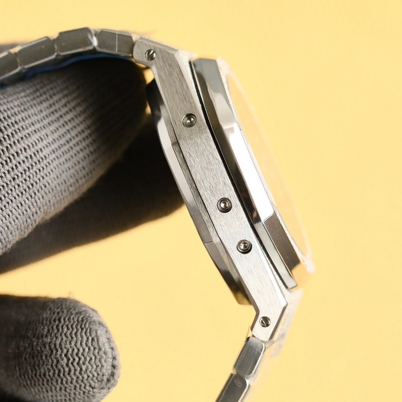 AP Royal Oak Frosted Gold 41mm Steel King Model 26574 Series-5