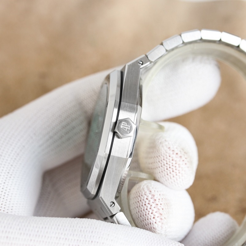 Audemars Piguet Royal Oak 15500 15510 Tiffany Blue&Black Steel Stunning Release-4