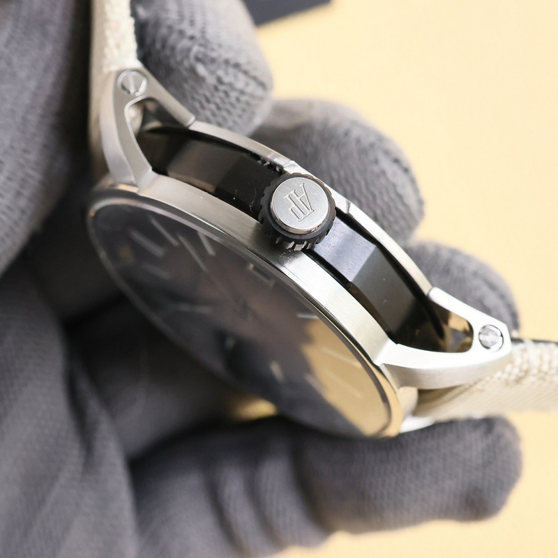 Audemars Piguet CODE 11.59 Modern Multi-Faceted Structure Design-4