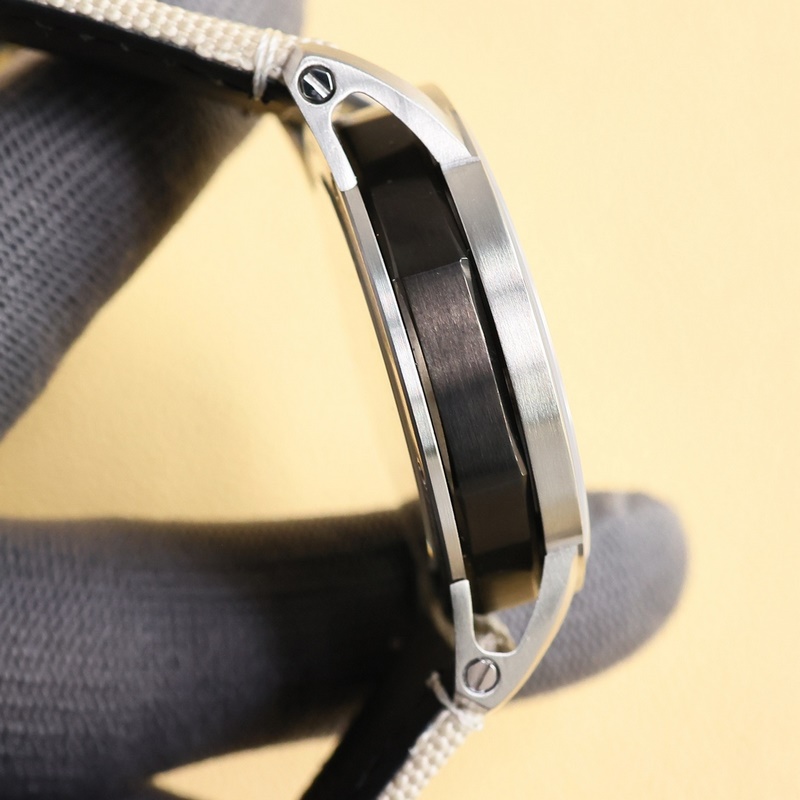 Audemars Piguet CODE 11.59 Modern Multi-Faceted Structure Design-7