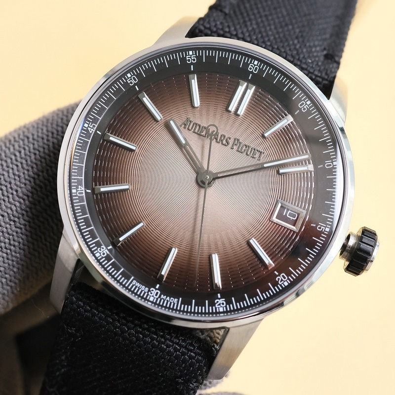 Audemars Piguet CODE 11.59 Modern Multi-Faceted Design and Quality Craftsmanship-3